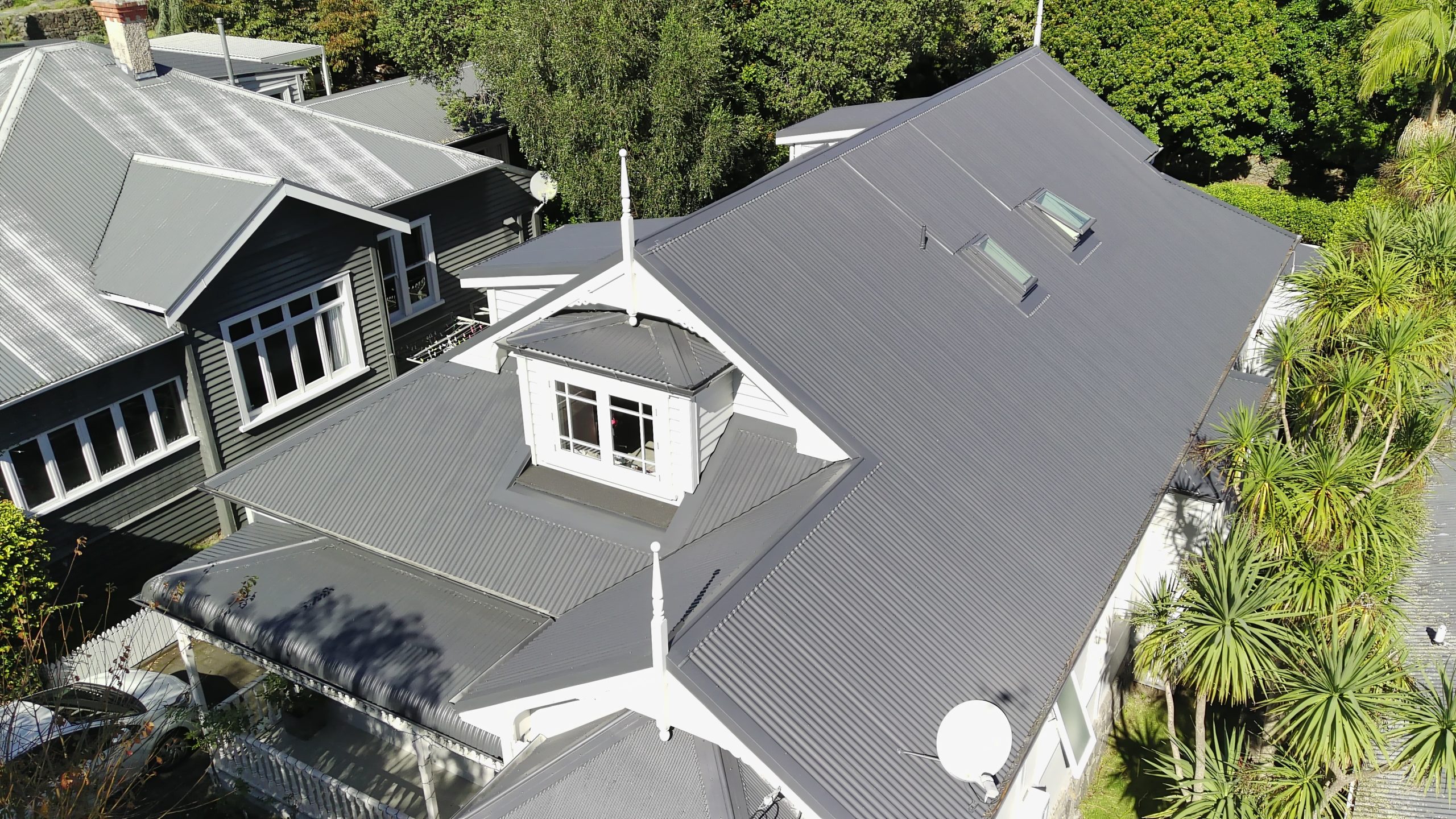 How much does roof painting cost in Auckland?